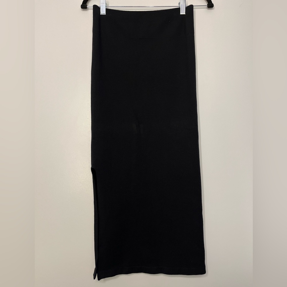 High-Waisted Seamless Skirt